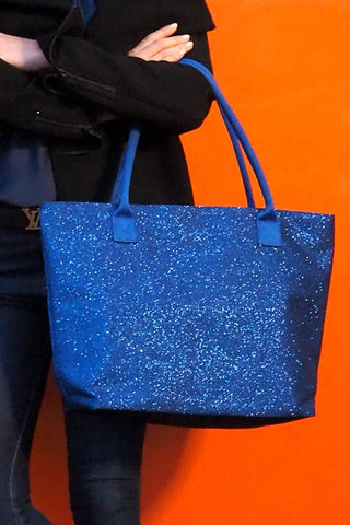 blue tote bag